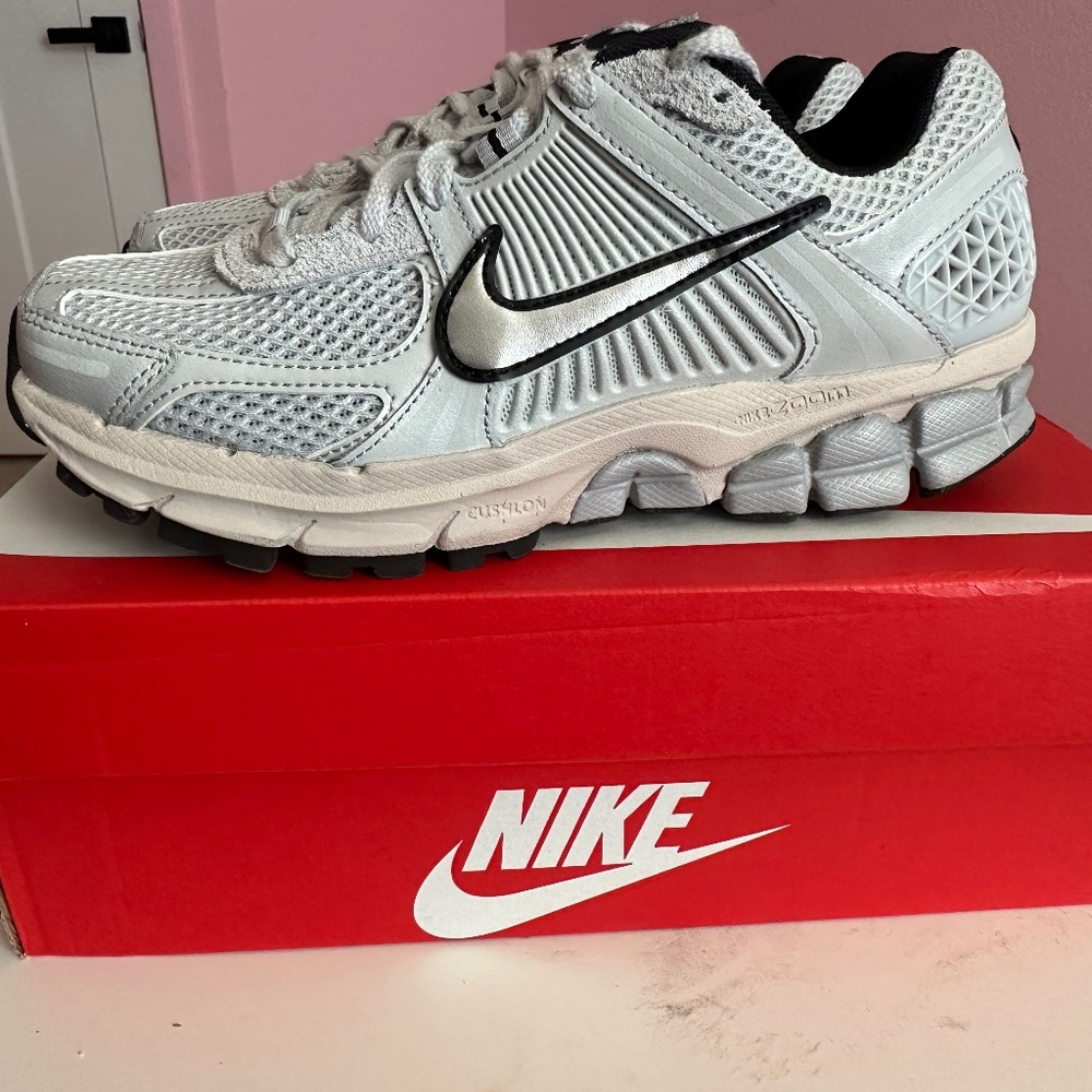 Nike Zoom Vomero 5 Pure Platinum Women's Running Shoes - 6.5